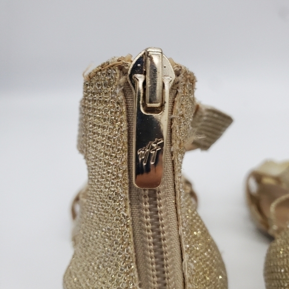 Marc Fisher Nala Leather Gold Shimmer Strappy Metallic Zip Heels Women's 8M - Picture 7 of 15